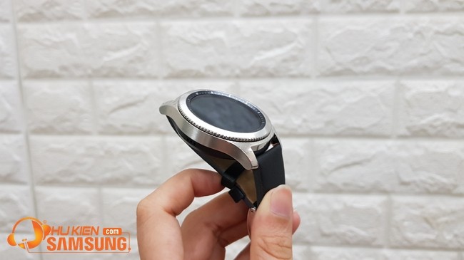 dong ho samsung gear s3 classic gia re 1